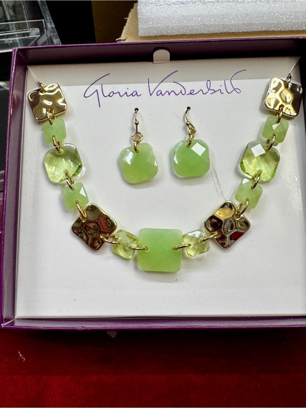 Gloria Vanderbilt Lime Green Faceted Stone Necklace with Dangle Earrings